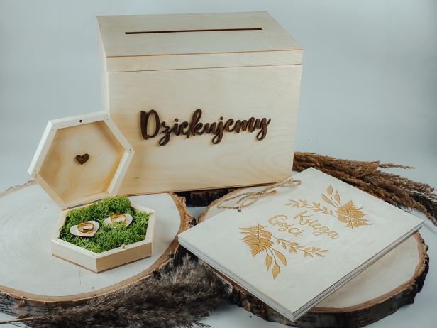 Drewniany zestaw ślubny na wesele pudełko na koperty pudełko na  obrączki wieszaki księga gości rustykalnaa