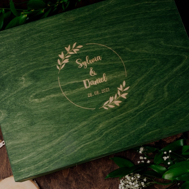 Drewniane pudełko na album w kolorze zielonym