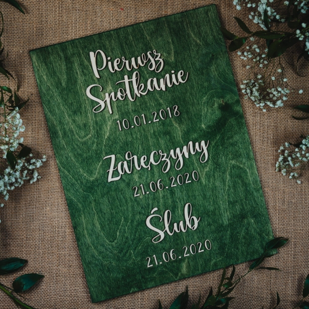 Drewniana tablica historia miłości kolor zielony