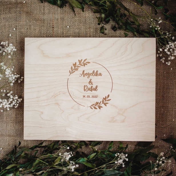 Drewniane pudełko na album w kolorze sosna