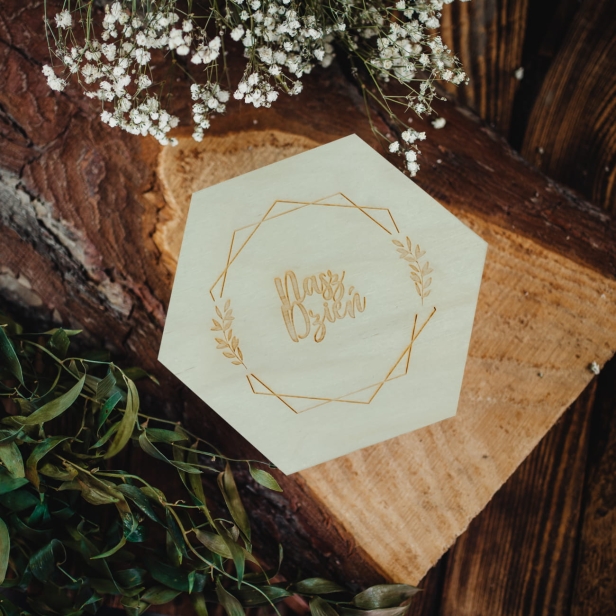 Drewniana szkatułka na obrączki kolor sosna